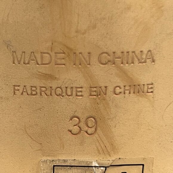 Free People Women's Size 39 US 8.5 Rosie Black Suede Ruffled Block Heel Sandals - Picture 8 of 8